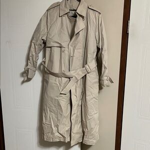 Women’s London Fog Tan Trench Coat 8 Petite